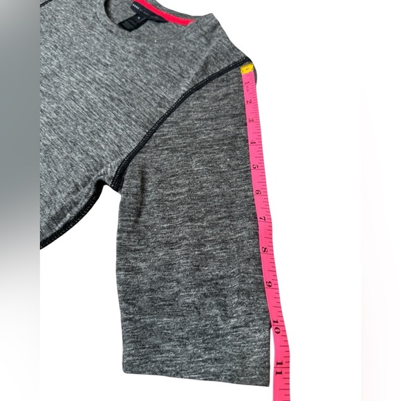 MARC BY MARC JACOBS Grey Short Sleeve Scoop Bottom Linen Tee Sz S - Picture 8 of 9